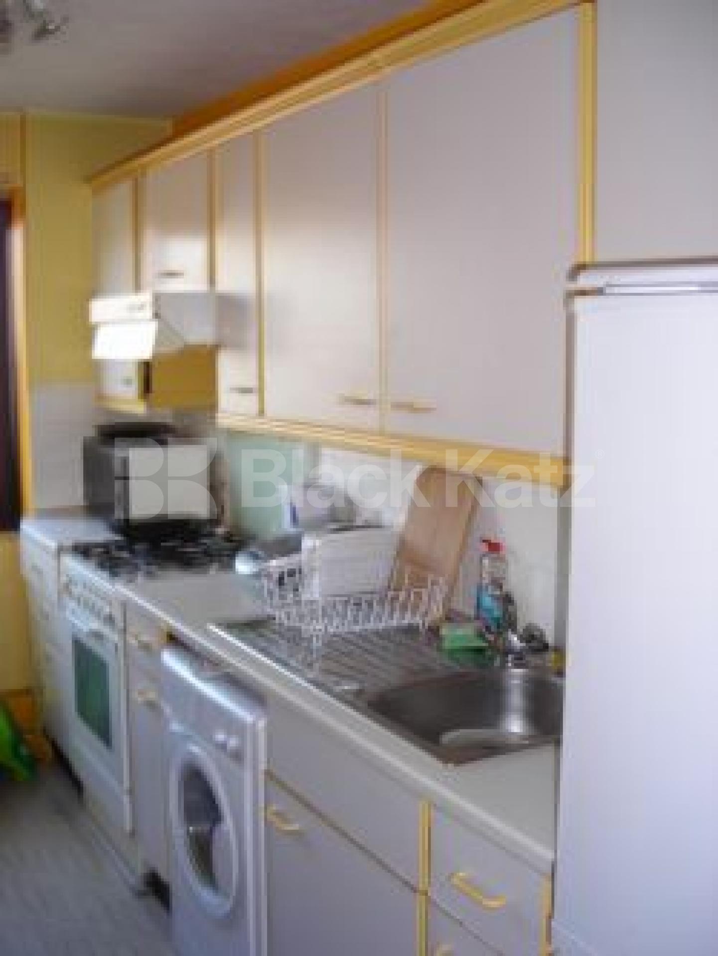 			1 Bedroom, 1 bath, 1 reception Flat			 Highgate Road, KENTISH TOWN NW5 NW5